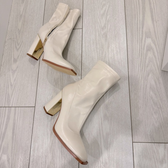 Simmi Eden Light Beige Block Heel Ankle Boots - Picture 3 of 5